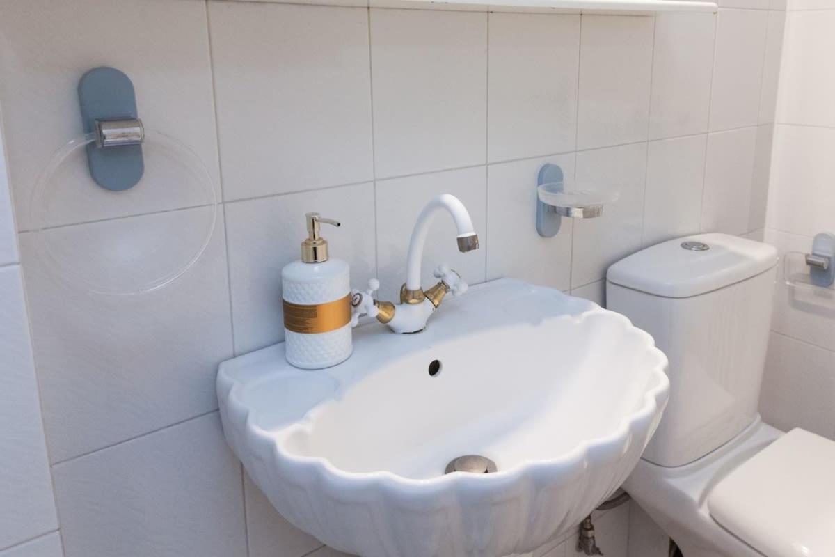 Classical Beauty 3Bd Apt In Peacefull Nea Filothei 雅典 外观 照片